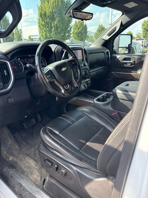Used 2020 Chevrolet Silverado 2500 High Country w/ Z71 Off-Road Package AWD/4WD image 4