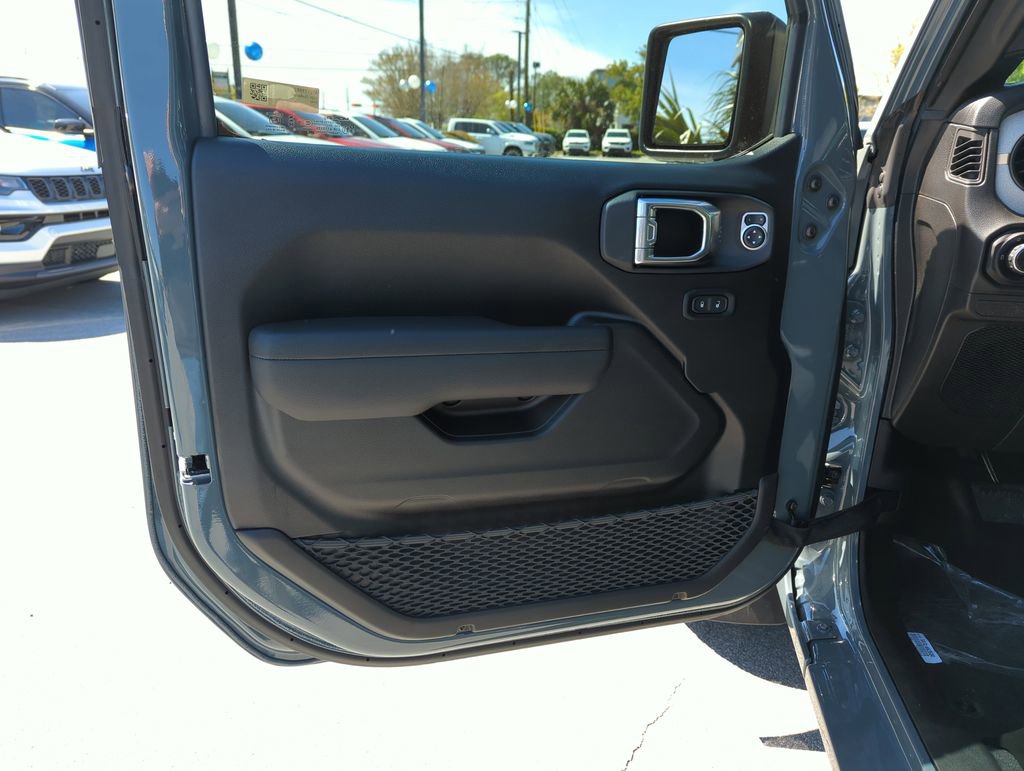 New 2026 Jeep Gladiator Sport AWD/4WD image 18