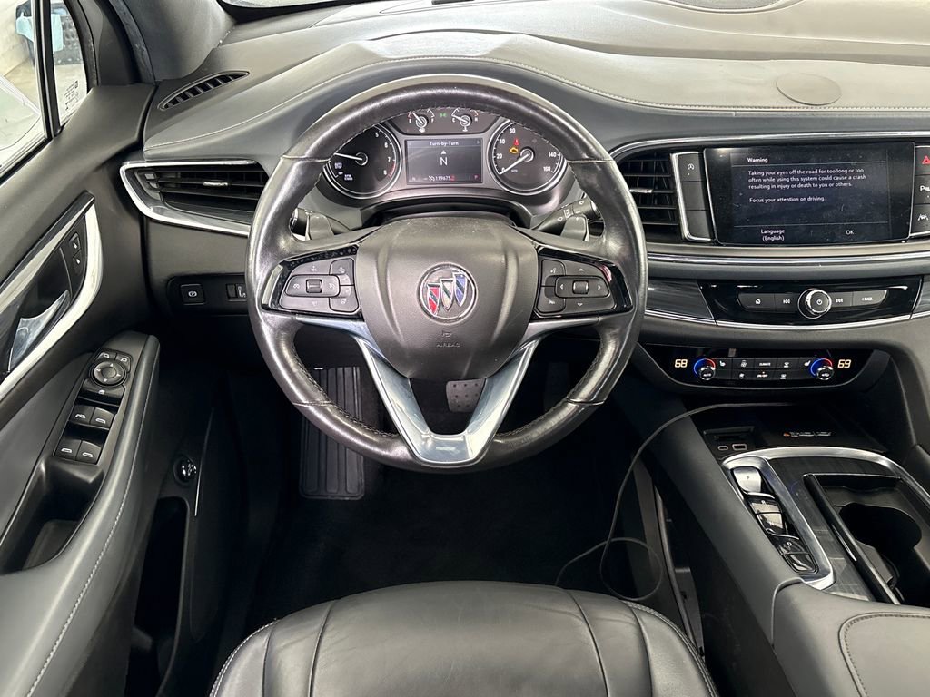 Used 2022 Buick Enclave Essence FWD image 19