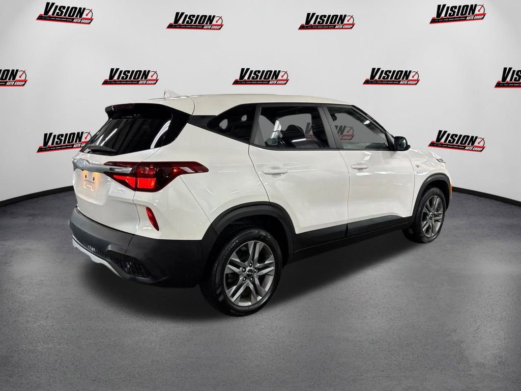 Used 2023 Kia Seltos LX image 5