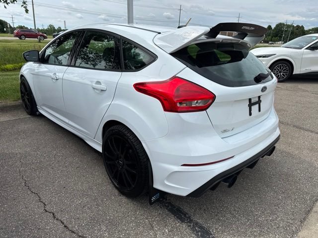 Used 2017 Ford Focus RS AWD/4WD image 4