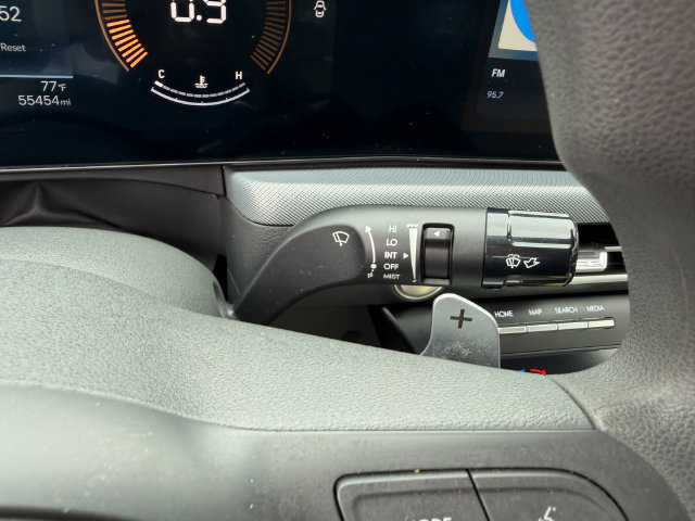 Used 2025 Hyundai Sonata SEL FWD image 19