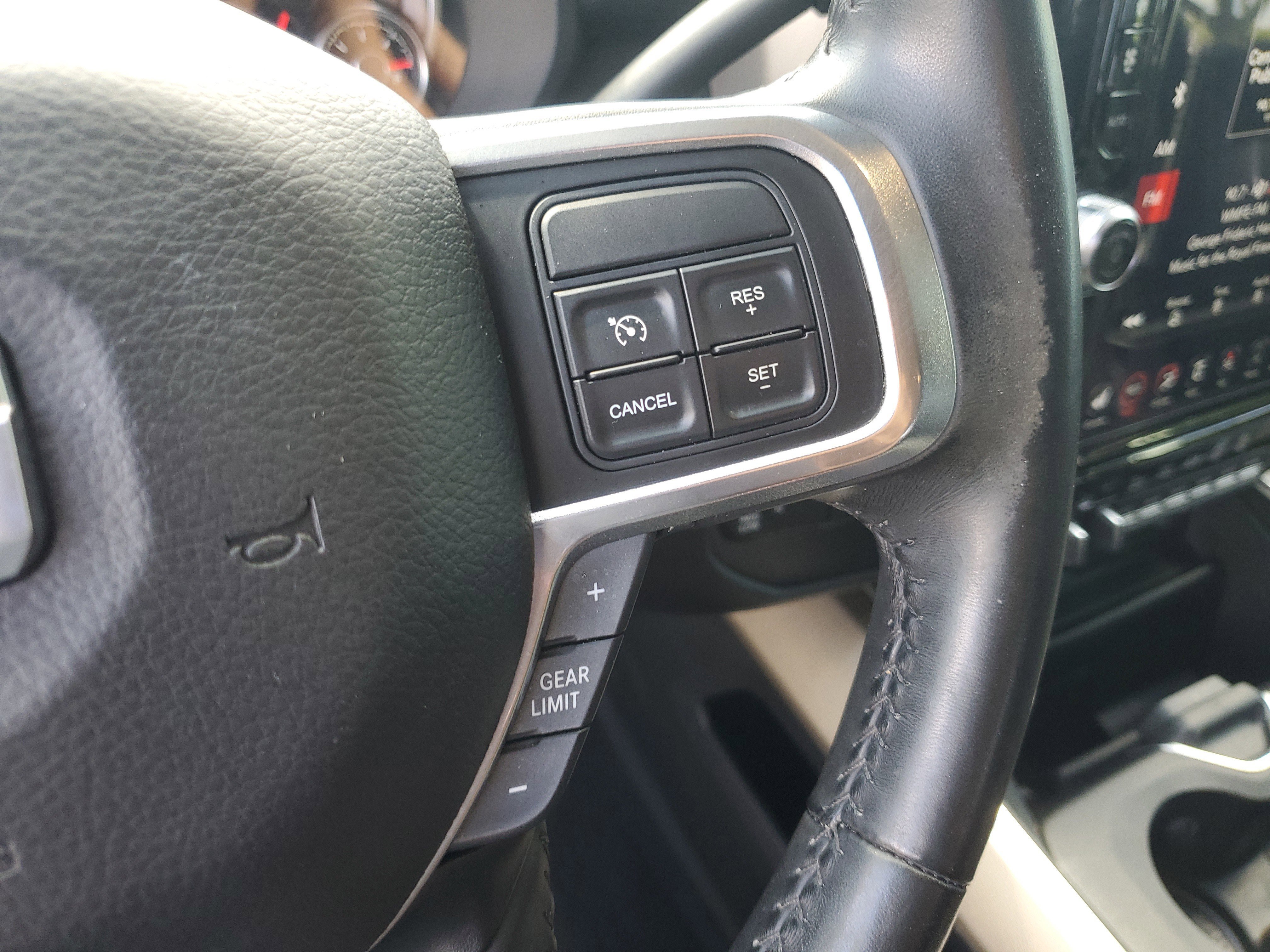 Used 2020 RAM 3500 Laramie image 15