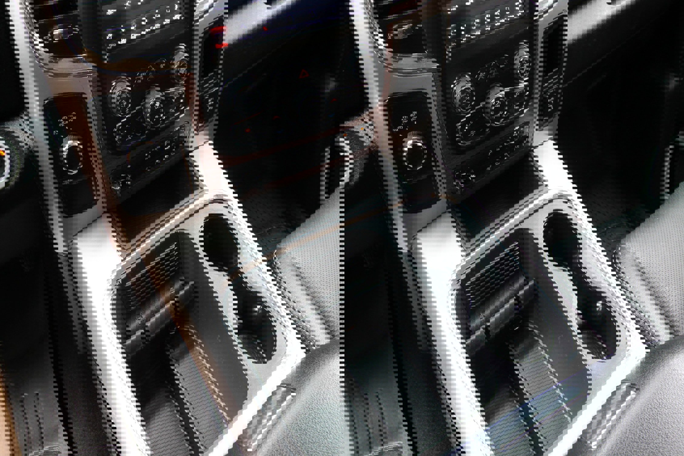 Used 2018 RAM 3500 Laramie w/ Convenience Group image 35