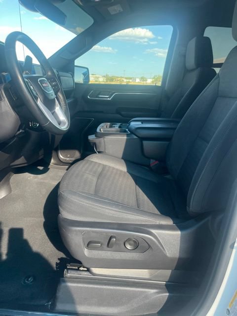 Used 2024 GMC Sierra 1500 Elevation w/ X31 Off-Road Package AWD/4WD image 13