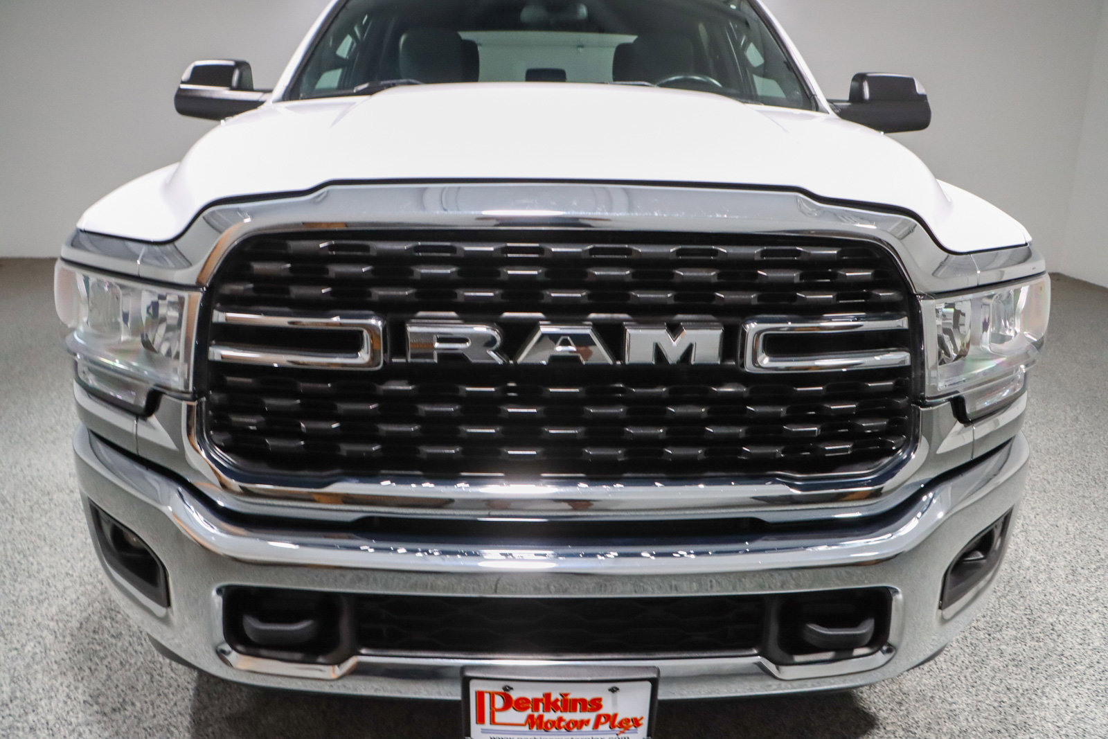 Used 2022 RAM 2500 Big Horn w/ Cold Weather Group AWD/4WD image 4