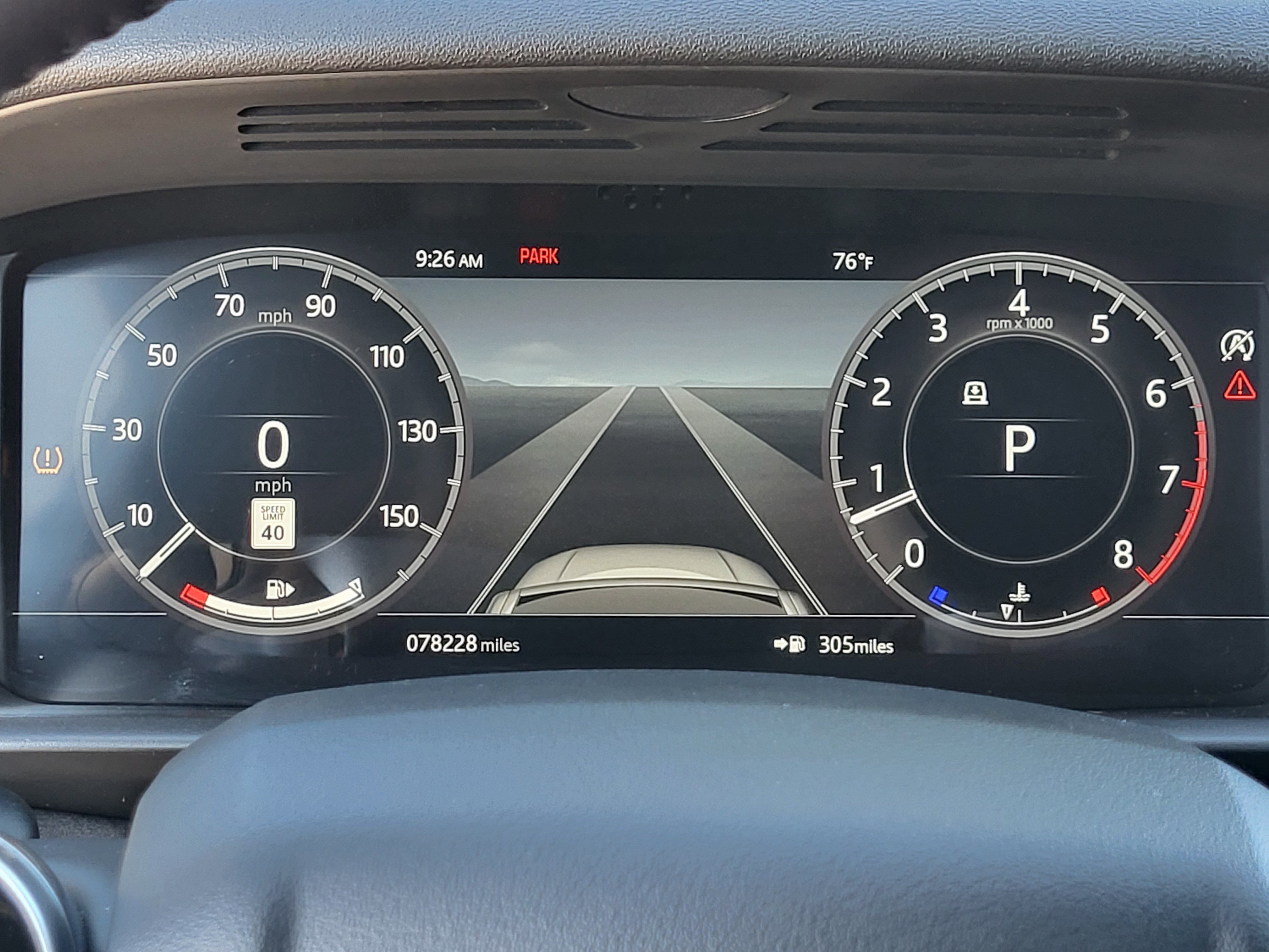 Used 2020 Land Rover Discovery Landmark AWD/4WD image 12