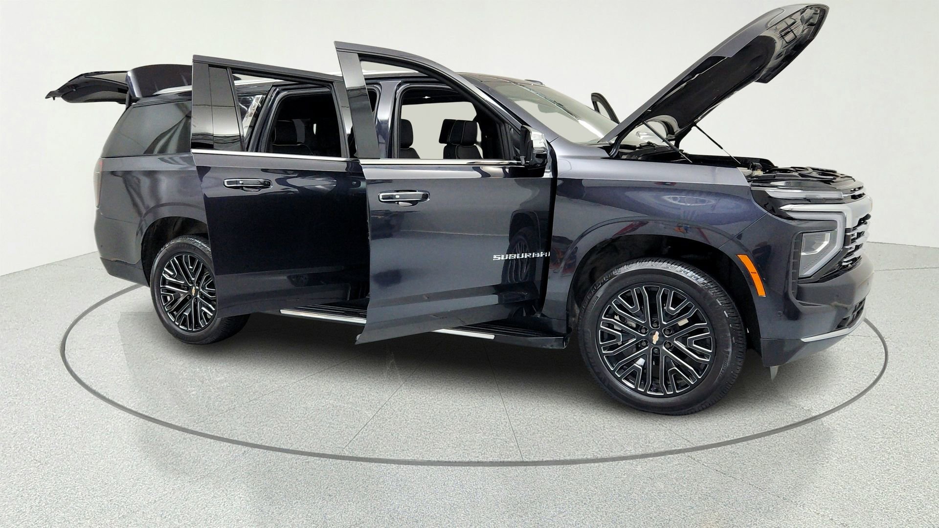 Certified 2025 Chevrolet Suburban Premier AWD/4WD image 14
