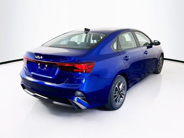 Certified 2023 Kia Forte LXS FWD image 5