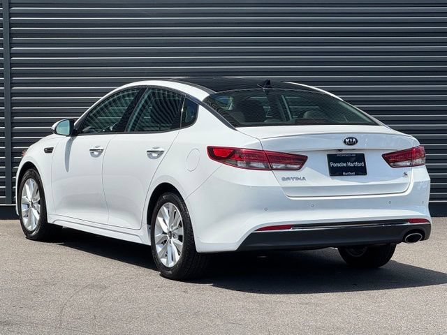 Used 2018 Kia Optima S w/ Panoramic Sunroof Package FWD image 3