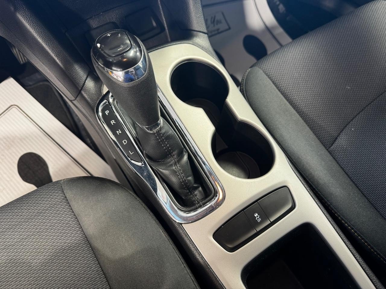 Used 2017 Chevrolet Cruze LS FWD image 20