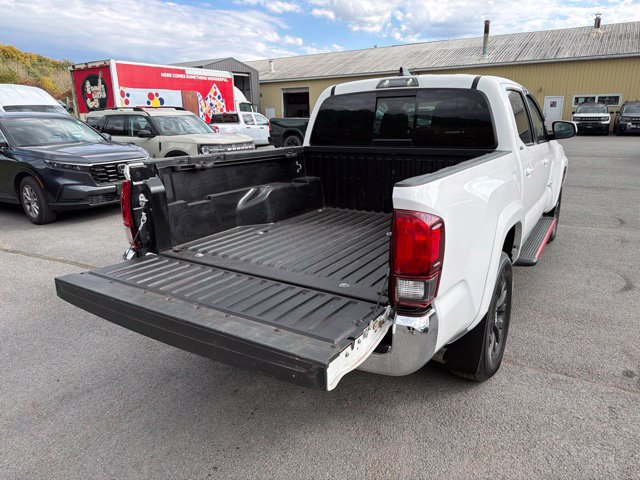 Used 2023 Toyota Tacoma SR5 AWD/4WD image 46
