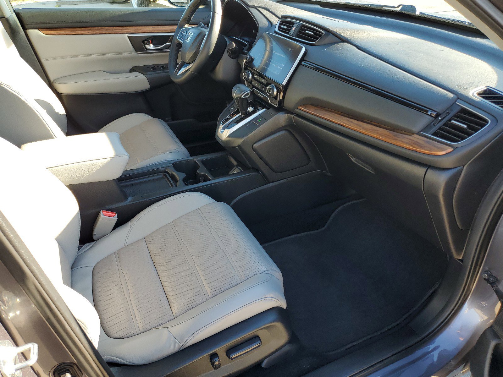 Used 2018 Honda CR-V Touring image 9