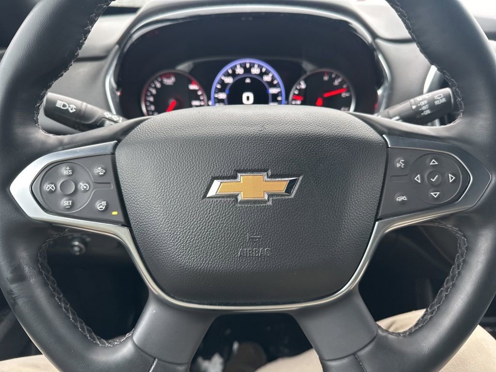 Used 2023 Chevrolet Traverse Premier image 24