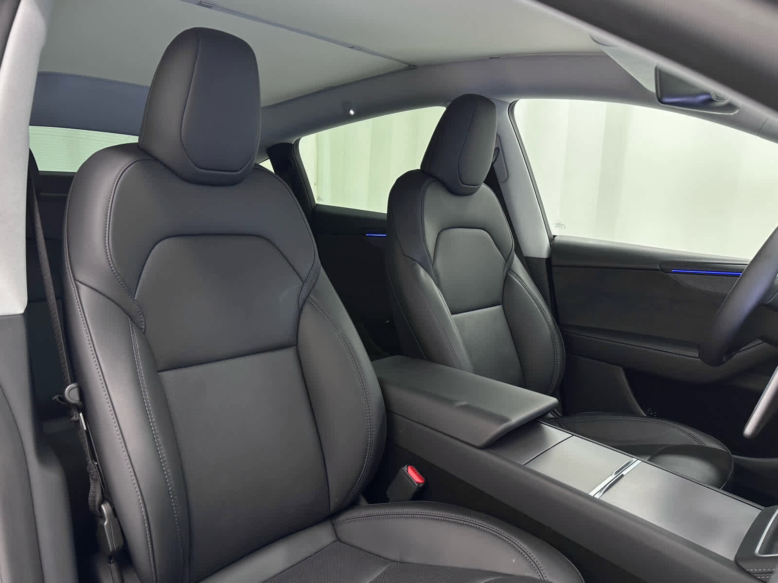 Used 2026 Tesla Model Y Long Range image 19