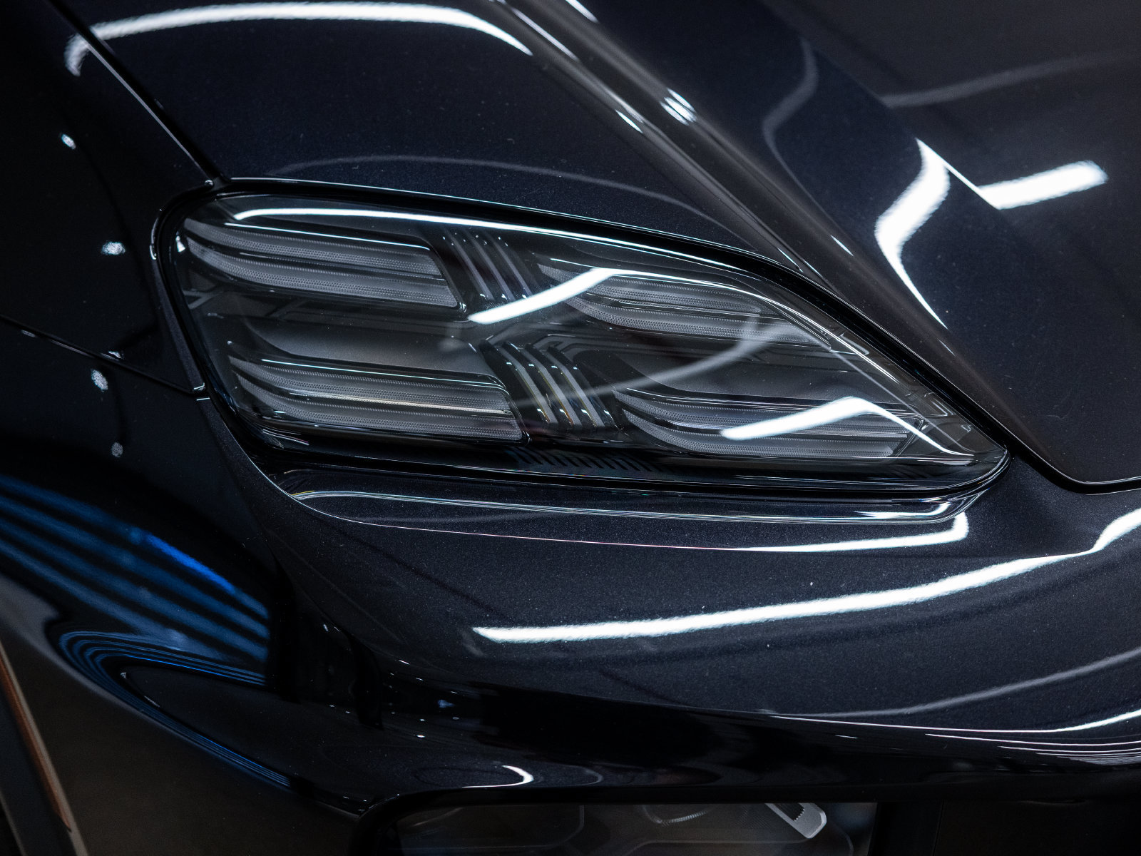 New 2026 Porsche Macan 4 Electric AWD/4WD image 14