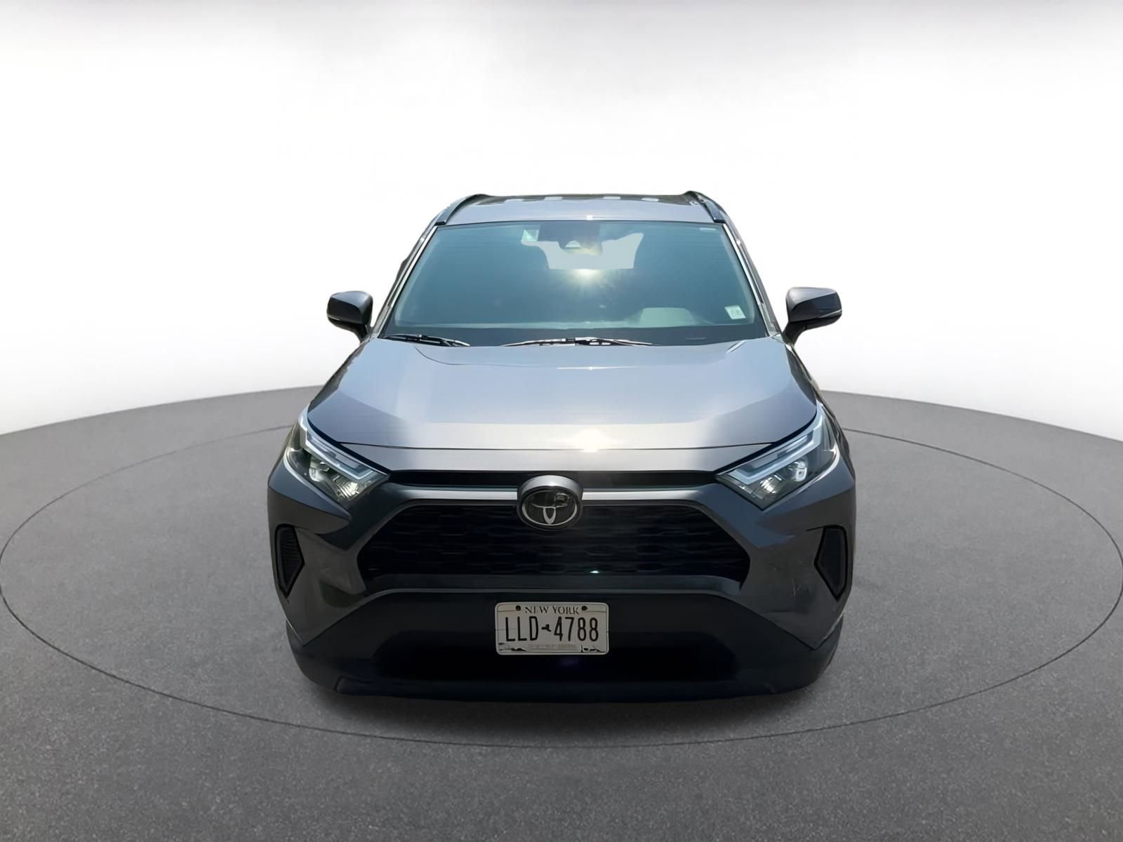 Used 2024 Toyota RAV4 XLE image 5
