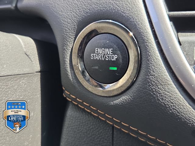 Certified 2022 Chevrolet Trax LT w/ LT Convenience Package FWD image 29