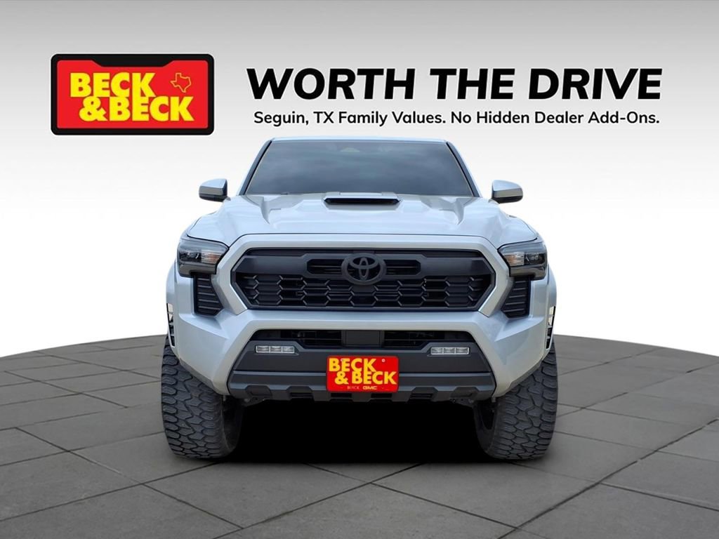 Used 2024 Toyota Tacoma TRD Sport image 2