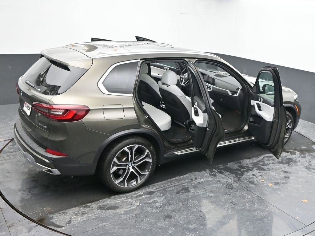 Used 2023 BMW X5 xDrive40i w/ Premium Package image 63