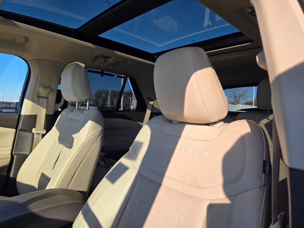 Used 2021 Ford Explorer Platinum w/ Equipment Group 601A image 30