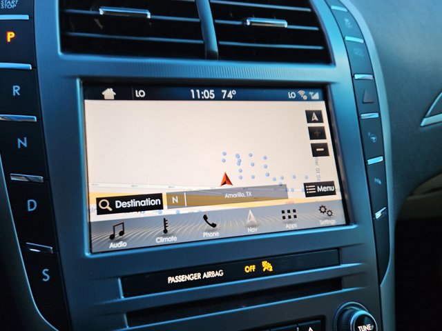 Used 2019 Lincoln MKZ Reserve FWD image 12