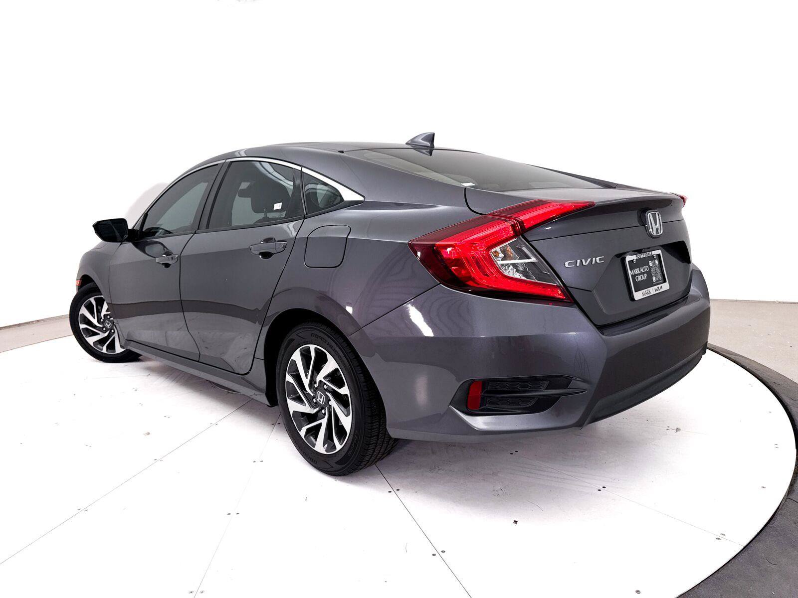 Used 2017 Honda Civic EX image 2