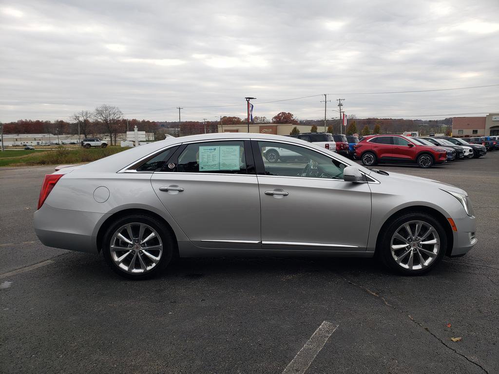 Used 2013 Cadillac XTS Premium image 8