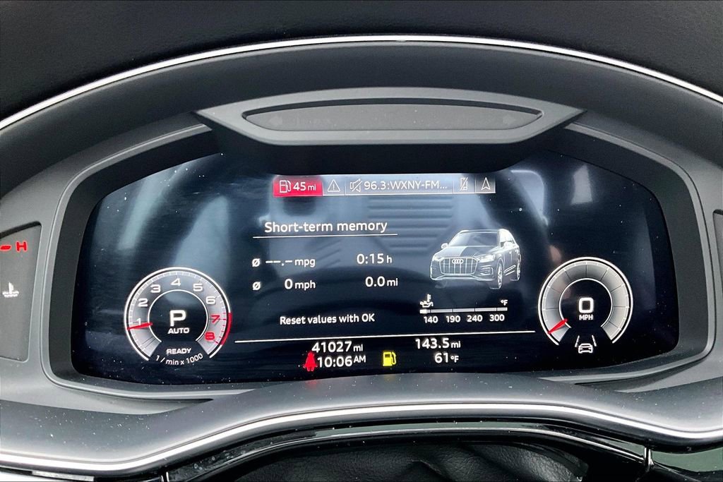 Used 2023 Audi Q7 2.0T Premium w/ Convenience Package image 13