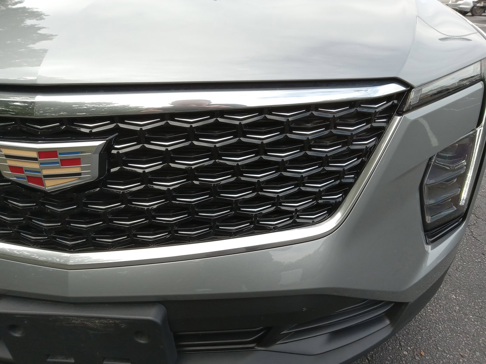 Used 2024 Cadillac XT4 Luxury w/ Cold Weather Package AWD/4WD image 7