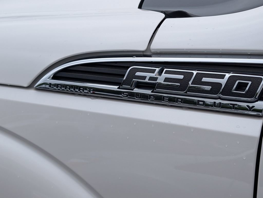 Used 2015 Ford F350 Lariat w/ Lariat Ultimate Package AWD/4WD image 10