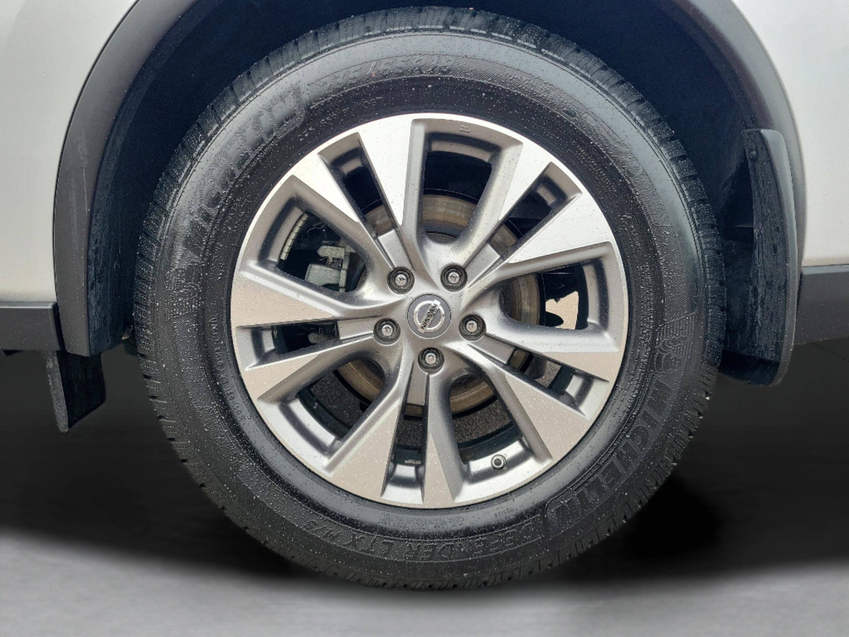 Used 2016 Nissan Murano SV image 8