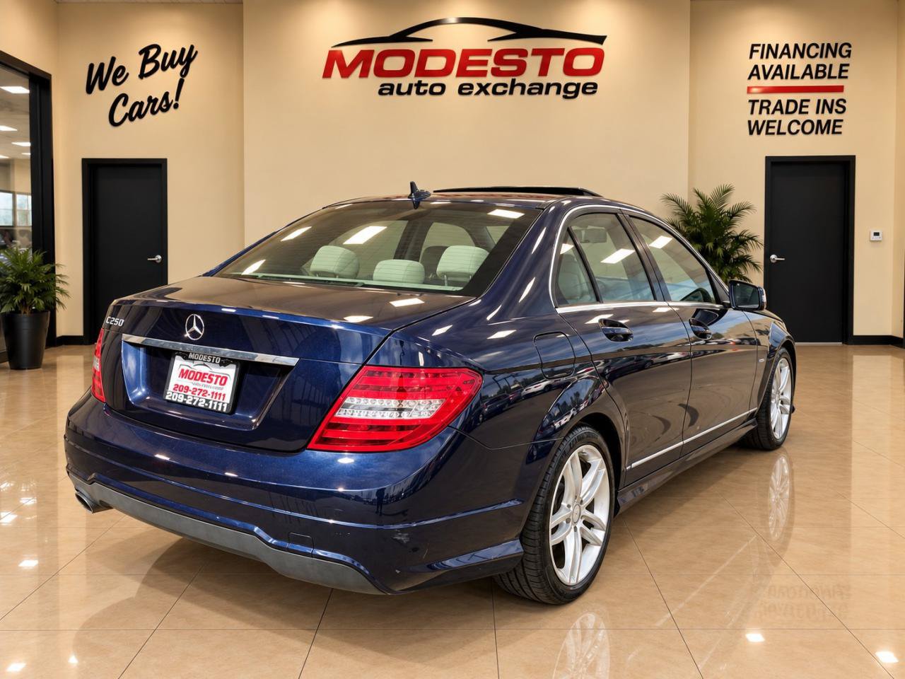 Used 2012 Mercedes-Benz C 250 Sedan image 3