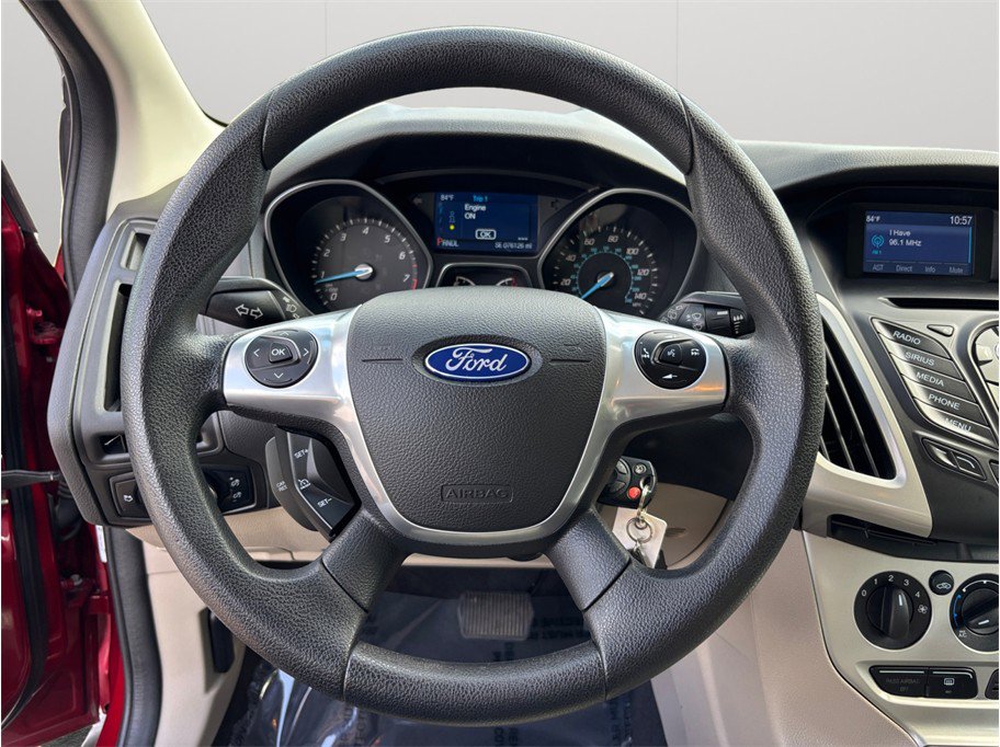 Used 2014 Ford Focus SE w/ SE Winter Package image 18