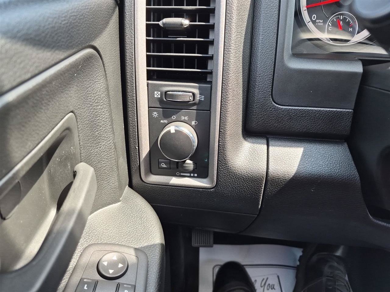 Used 2024 RAM 1500 Tradesman w/ Trailer Tow Group AWD/4WD image 17
