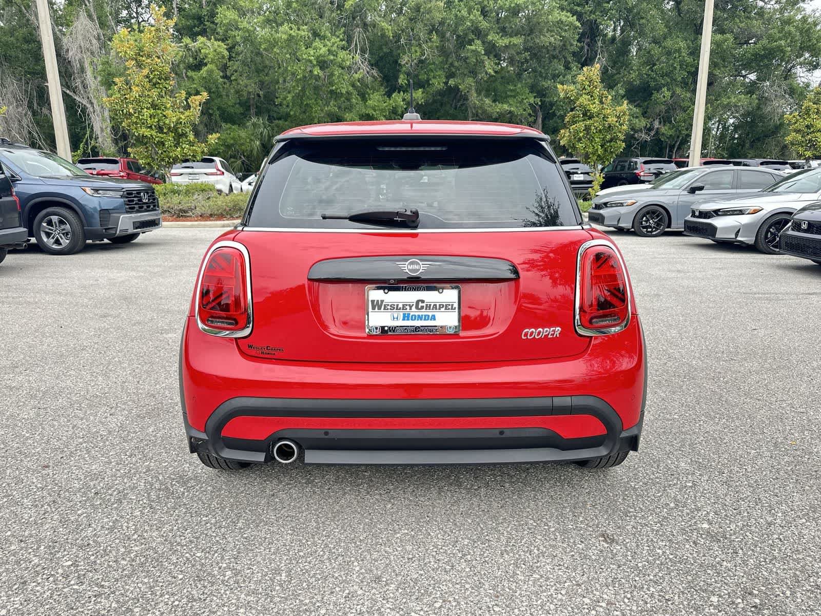 Used 2024 MINI Cooper 2-Door Hardtop FWD image 5