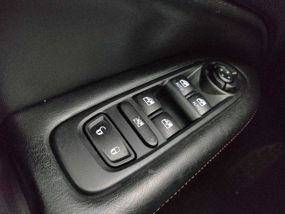 Used 2021 Jeep Compass Limited image 23