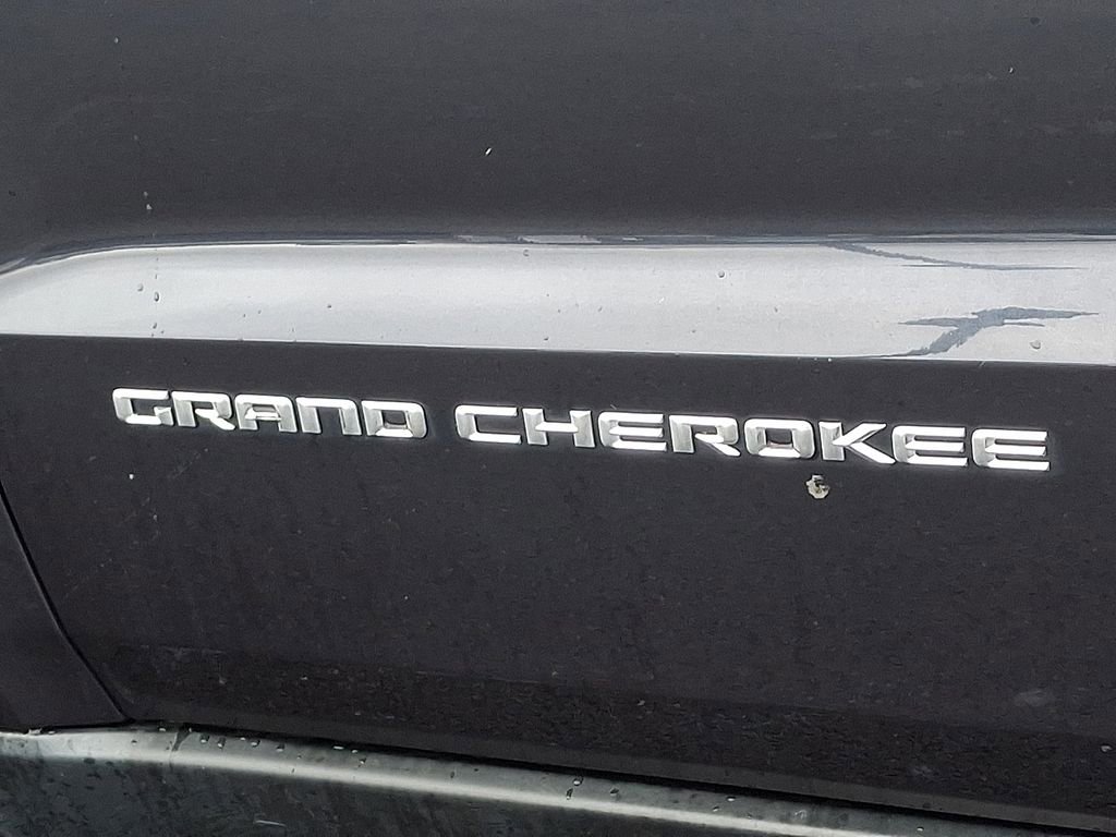 Used 2015 Jeep Grand Cherokee Laredo w/ Quick Order Package 23E image 30