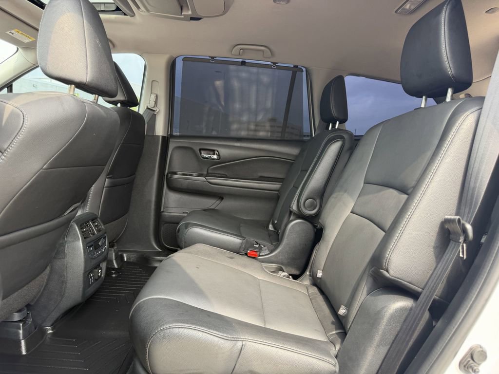 Used 2022 Honda Pilot Touring image 30