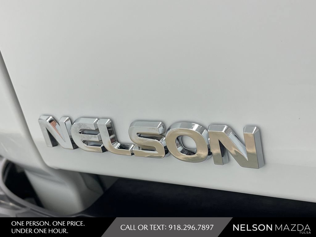 Used 2025 Jeep Gladiator Rubicon AWD/4WD image 15