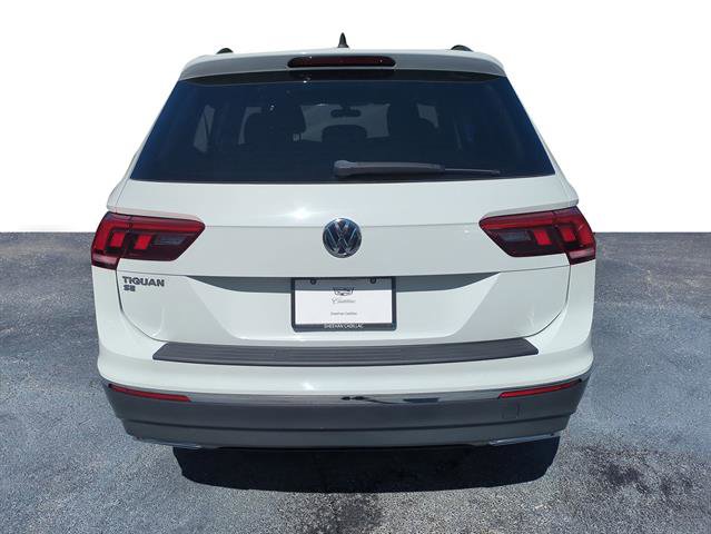 Used 2020 Volkswagen Tiguan SE image 4