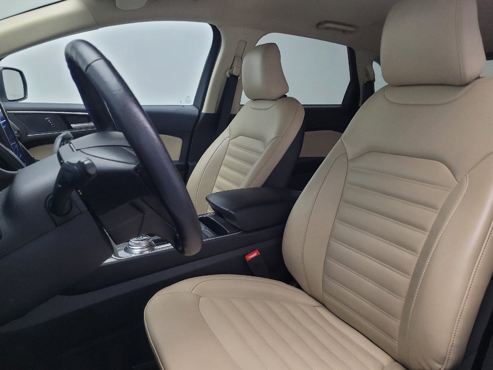 Used 2023 Ford Edge SEL image 17