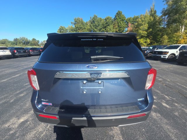 Used 2020 Ford Explorer XLT w/ Equipment Group 202A AWD/4WD image 4