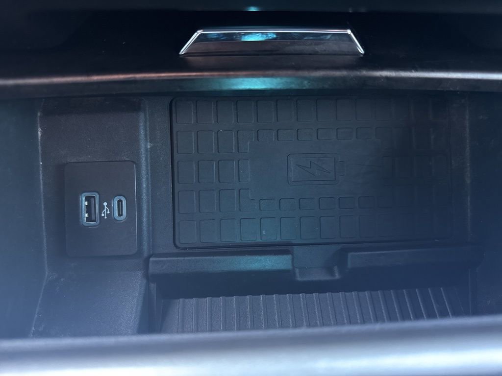 Certified 2022 Ford F350 Lariat w/ Black Appearance Package image 29