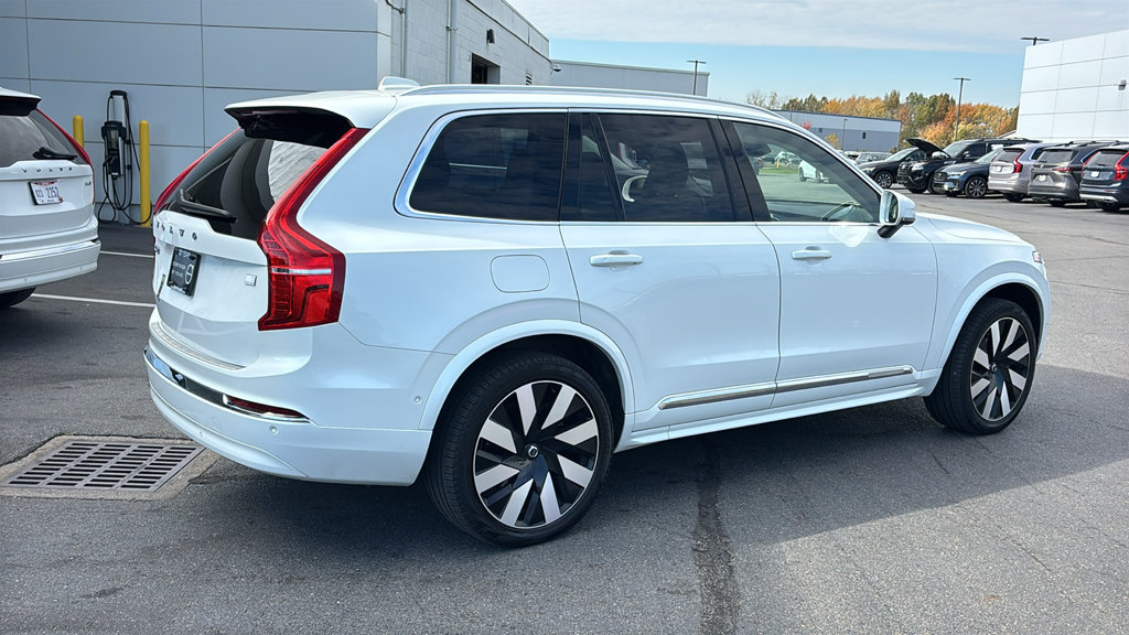 Certified 2024 Volvo XC90 T8 Plus w/ Protection Package Premier AWD/4WD image 28