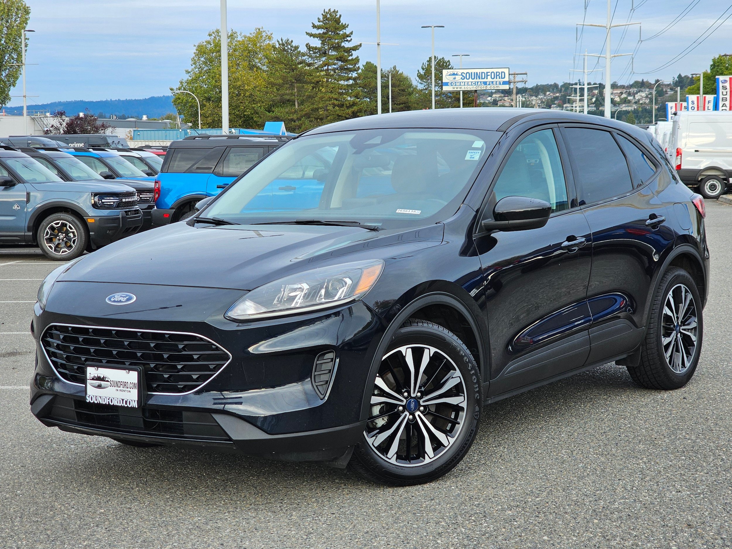 Certified 2021 Ford Escape SE w/ SE Sport Appearance Package