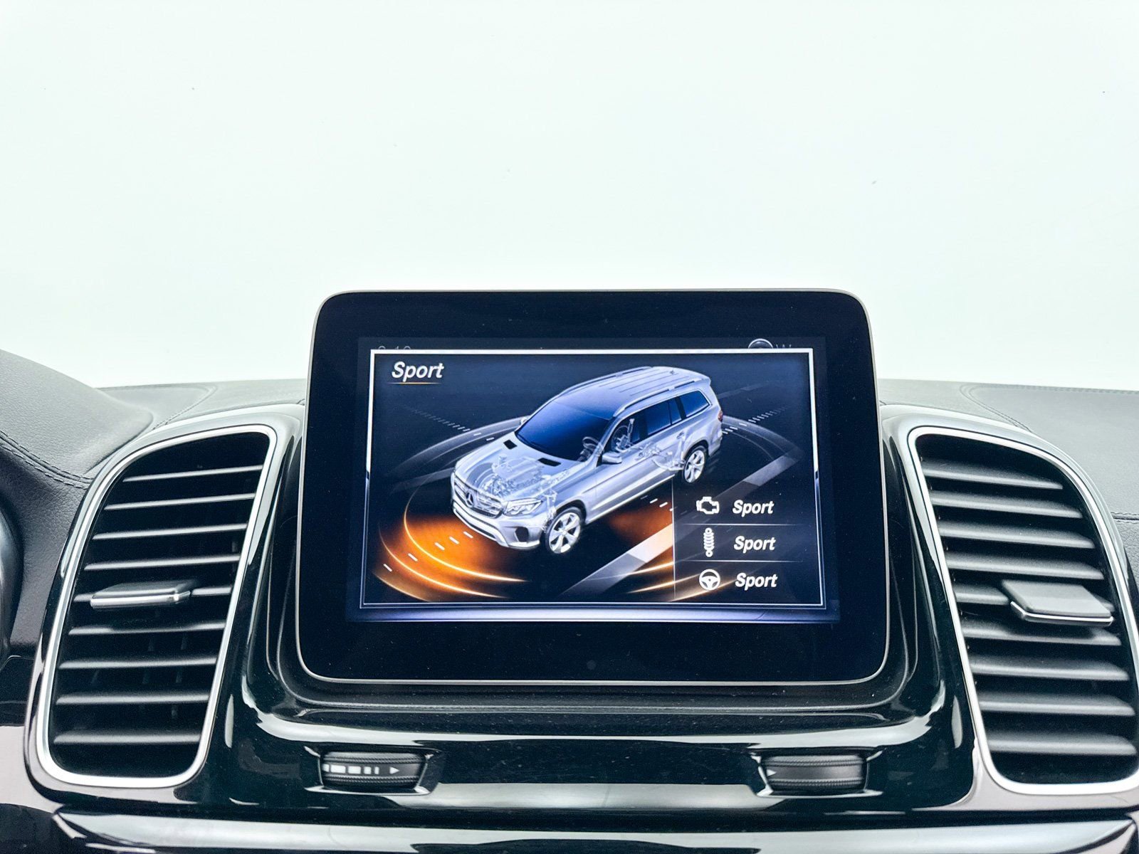 Used 2019 Mercedes-Benz GLS 550 4MATIC image 9