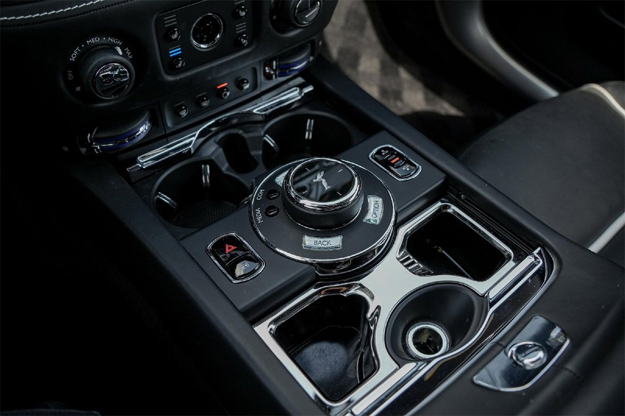 Certified 2020 Rolls-Royce Wraith image 28