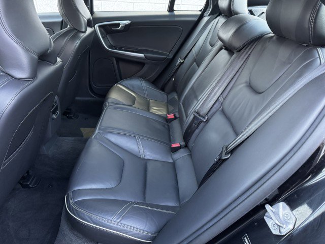 Used 2017 Volvo S60 T6 R-Design Platinum w/ Climate Package image 7