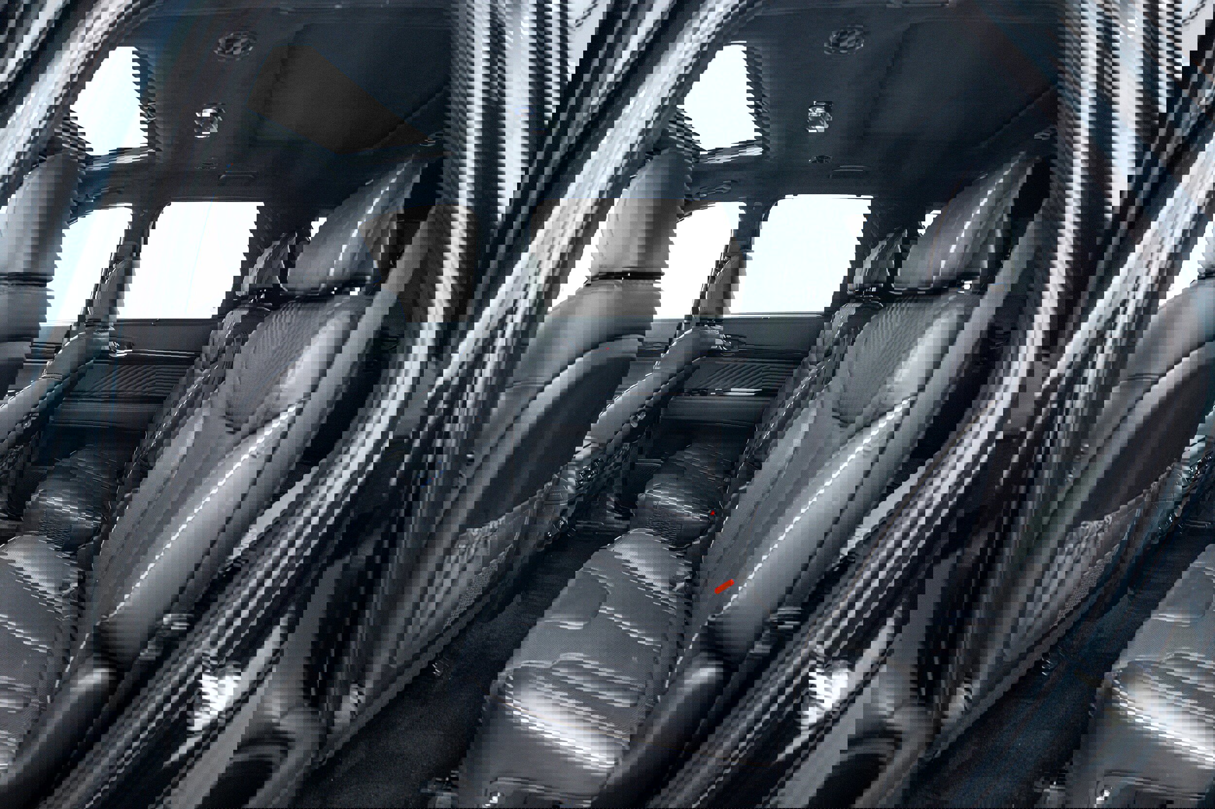 Used 2024 Hyundai Palisade Calligraphy image 18